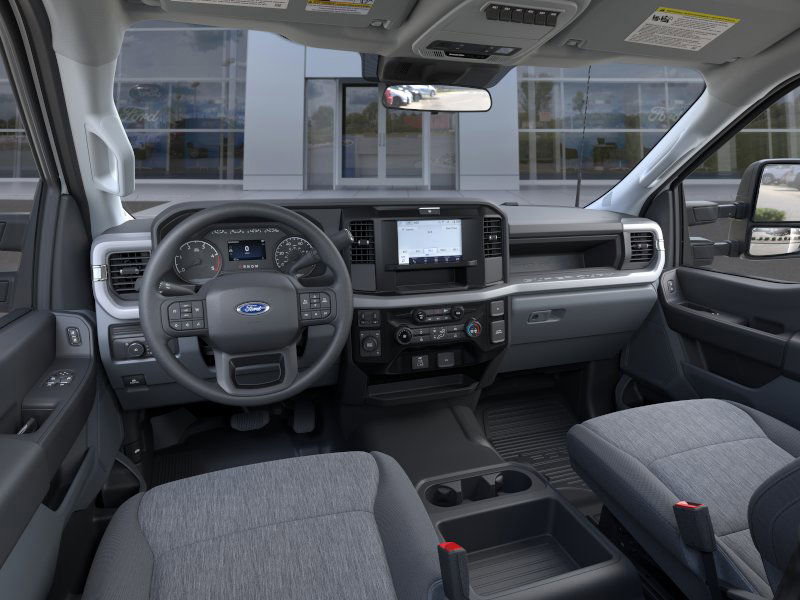 New 2026 Ford F550 4x4 Regular Cab Super Duty w/ XL Chrome Package image 9