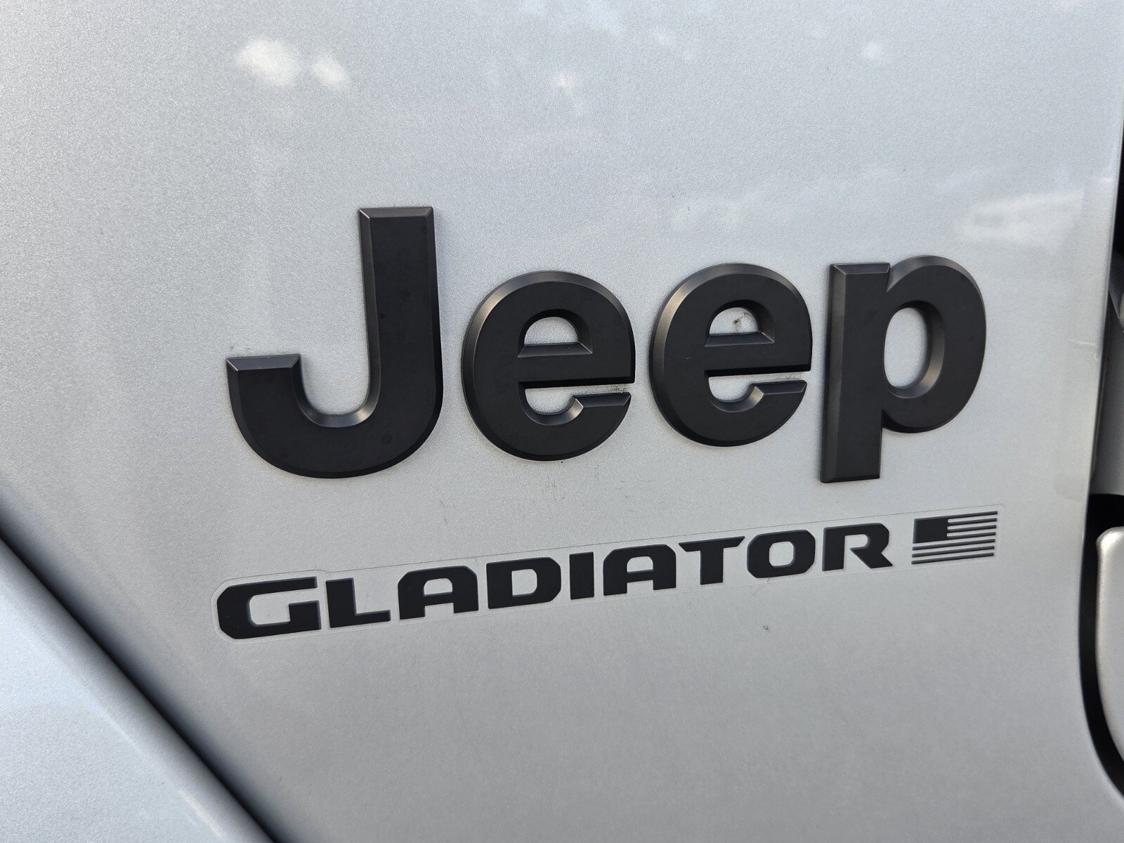 Used 2023 Jeep Gladiator Sport AWD/4WD image 11