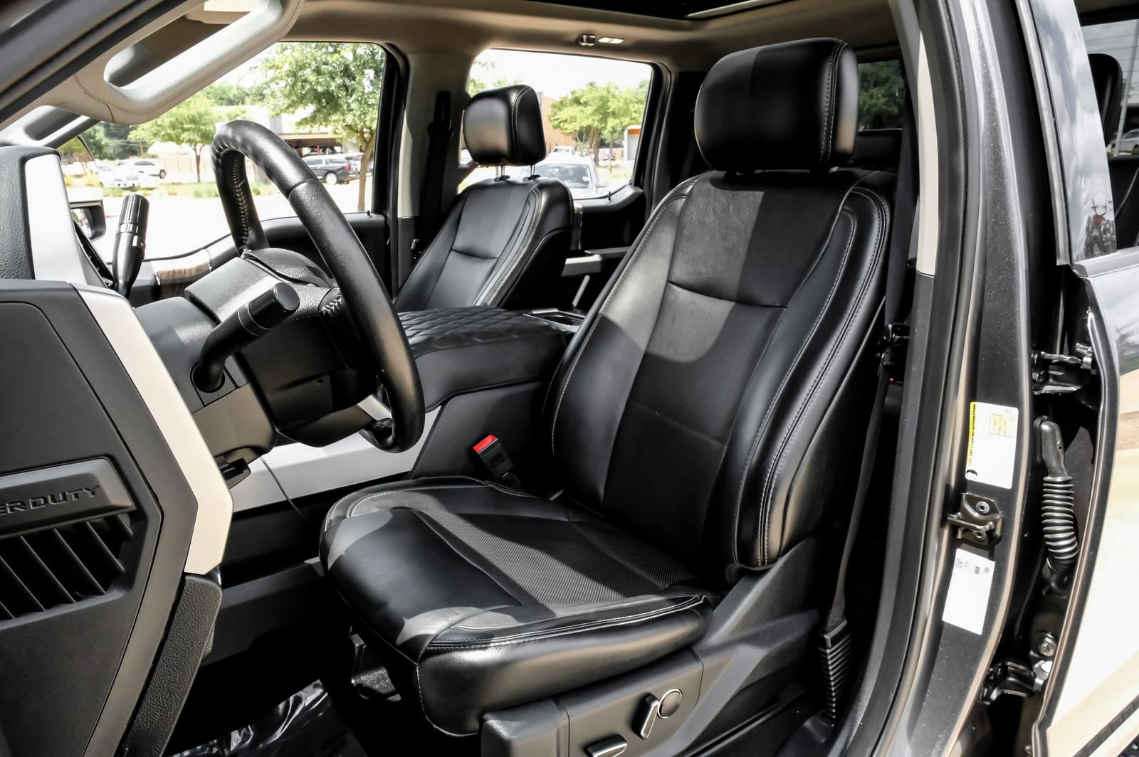 Used 2019 Ford F350 Lariat AWD/4WD image 29
