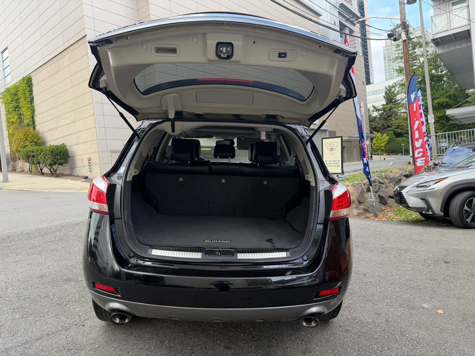 Used 2014 Nissan Murano SL w/ Navigation Package AWD/4WD image 10
