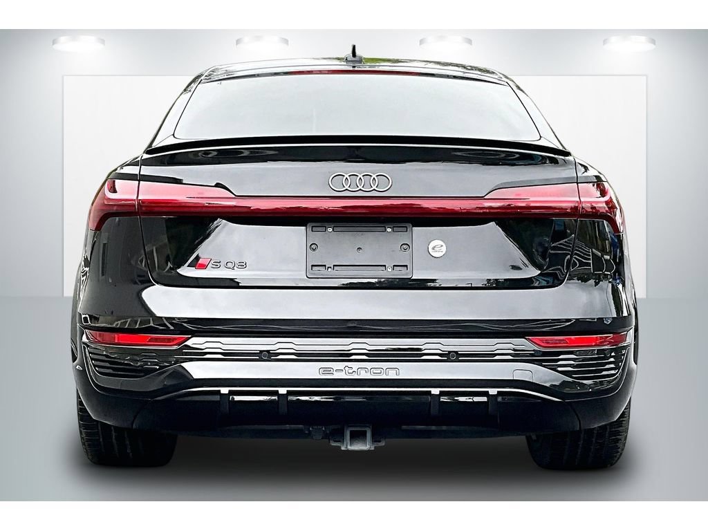 Used 2024 Audi SQ8 e-tron Premium Plus w/ Black Optic Package AWD/4WD image 4