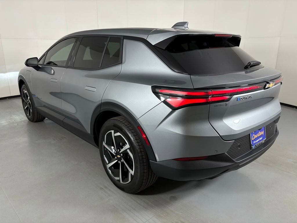 Used 2026 Chevrolet Equinox EV LT image 7