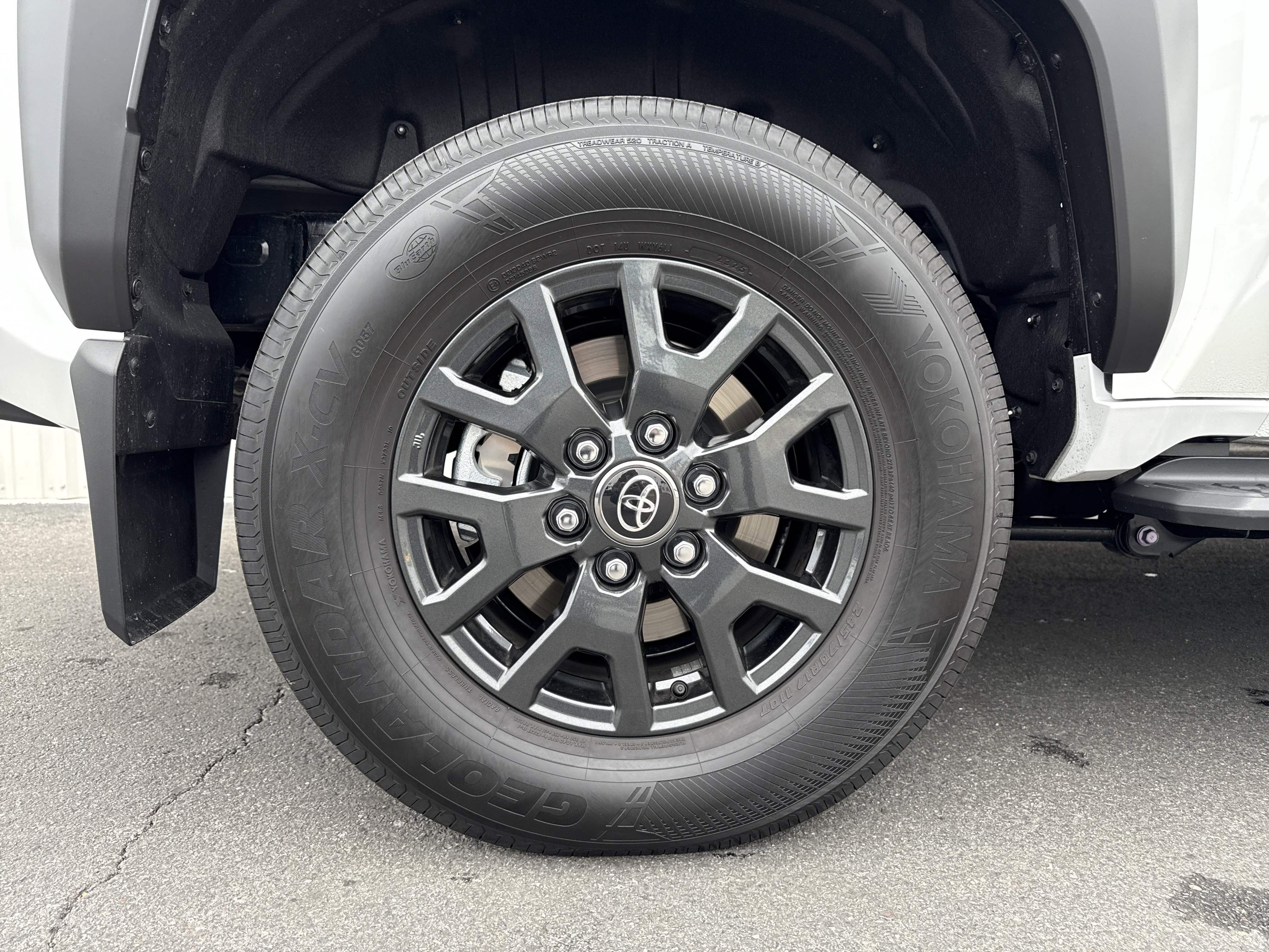 Used 2025 Toyota 4Runner SR5 image 34