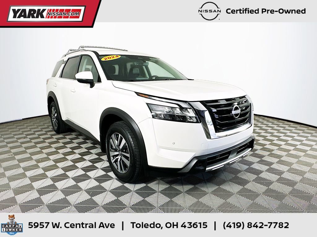 Certified 2024 Nissan Pathfinder SL AWD/4WD image 1