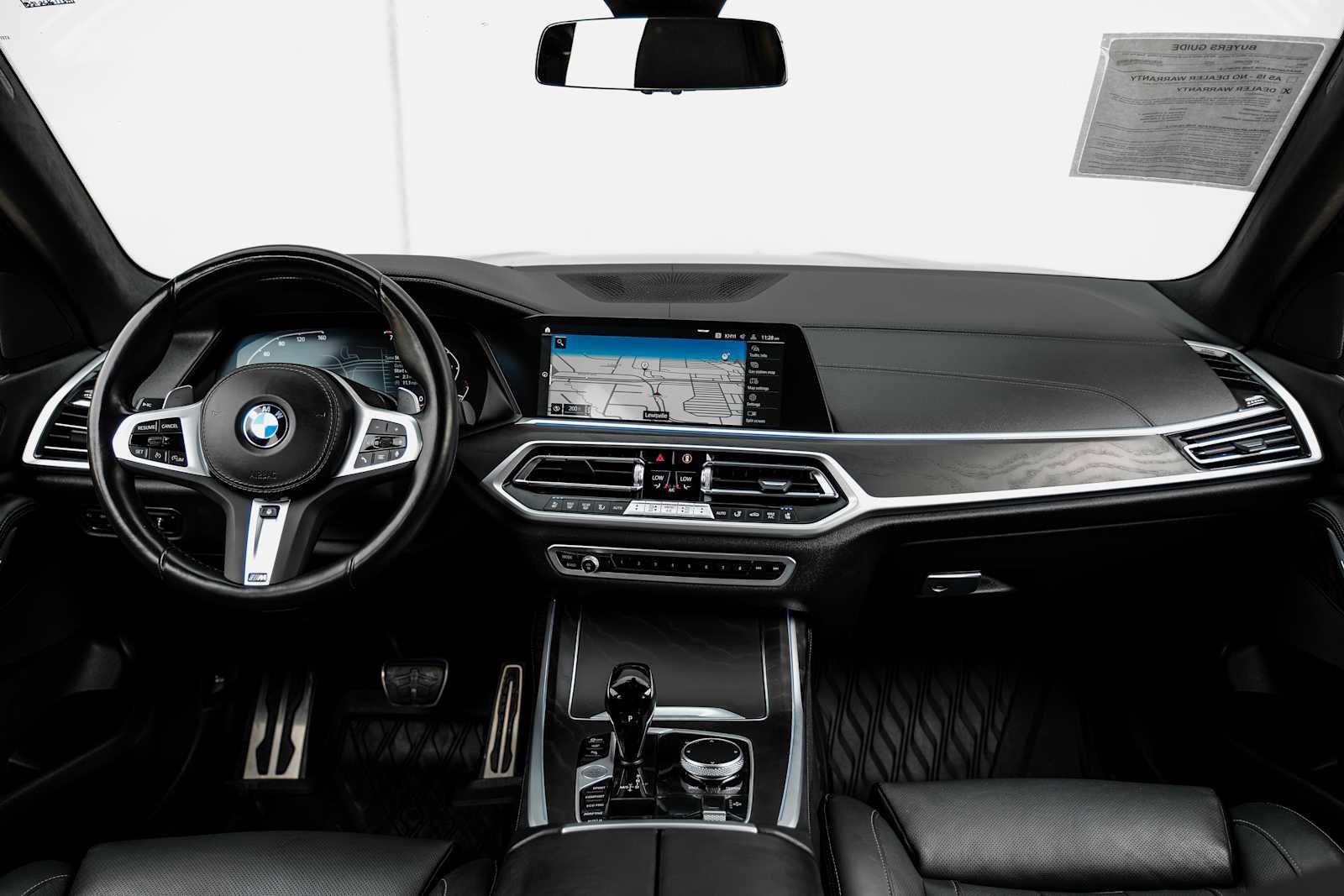 Used 2022 BMW X7 xDrive40i w/ M Sport Package image 17