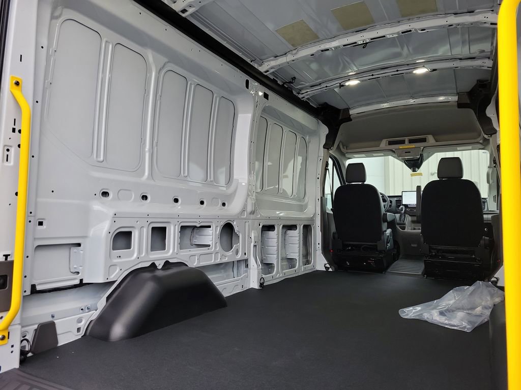 New 2026 Ford Transit 250 148 Medium Roof image 11