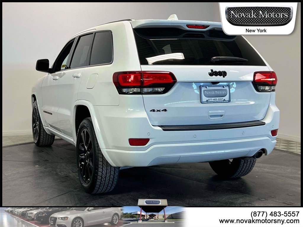 Used 2022 Jeep Grand Cherokee Laredo X image 6
