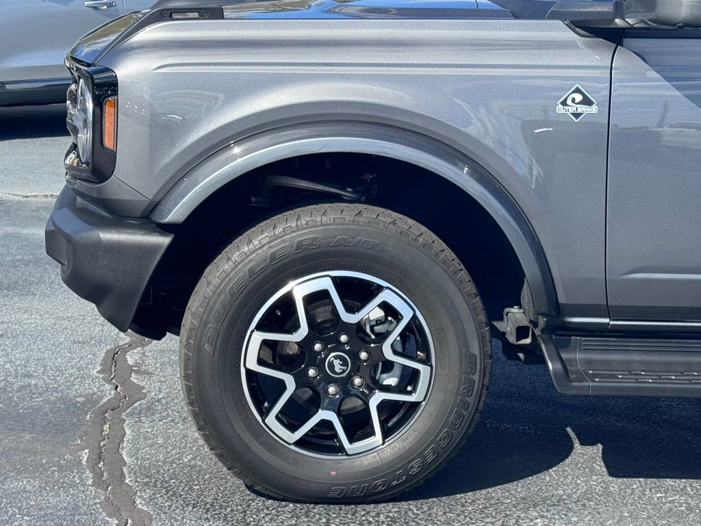 Used 2023 Ford Bronco Outer Banks image 36