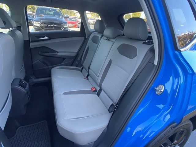 Used 2022 Volkswagen Taos SE w/ Panoramic Sunroof Package image 23
