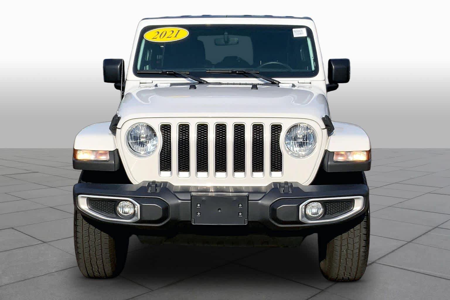 Used 2021 Jeep Wrangler Unlimited Sahara AWD/4WD image 4