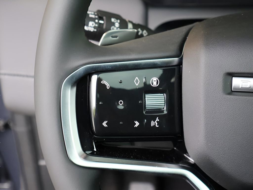Used 2025 Land Rover Discovery Sport Dynamic SE AWD/4WD image 65