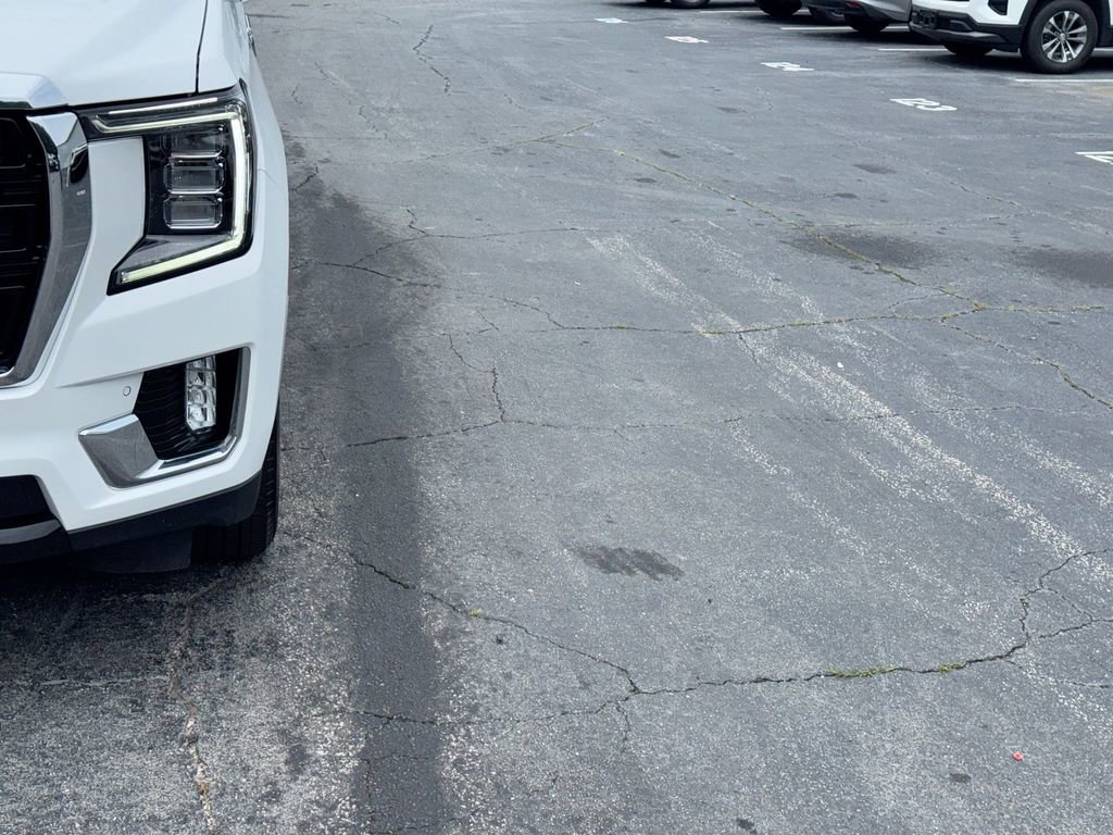 Used 2024 GMC Yukon XL SLE RWD image 10