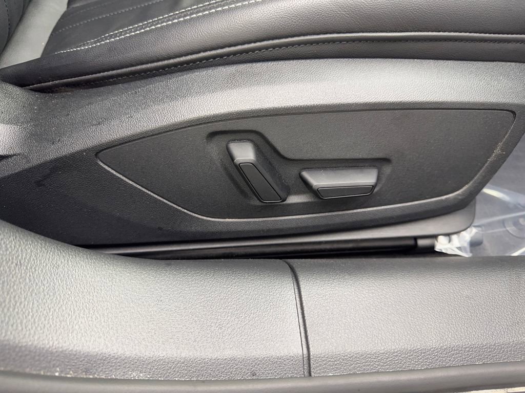 Used 2023 Audi A6 Premium Plus w/ Premium Plus Package image 48