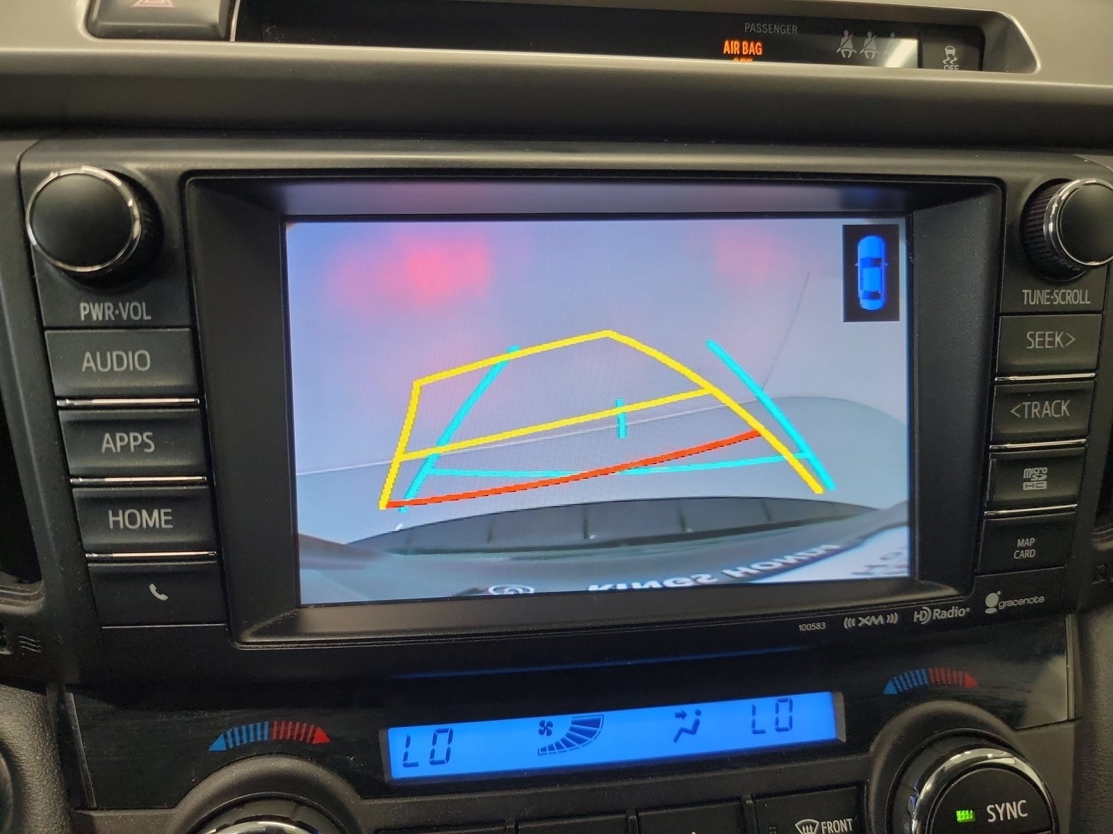 Used 2018 Toyota RAV4 XLE FWD image 23