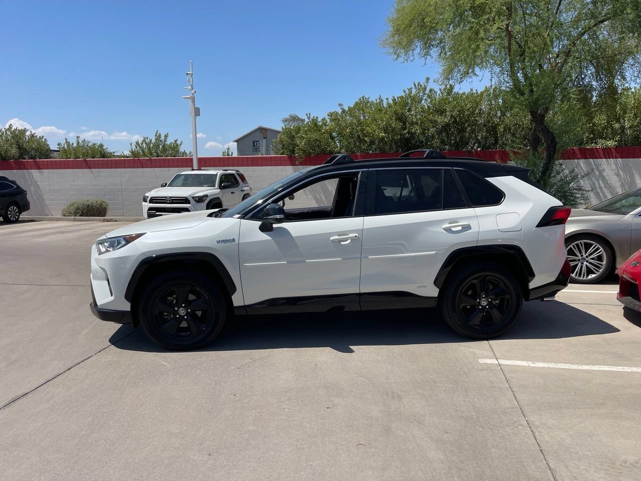 Used 2020 Toyota RAV4 XSE AWD/4WD image 13