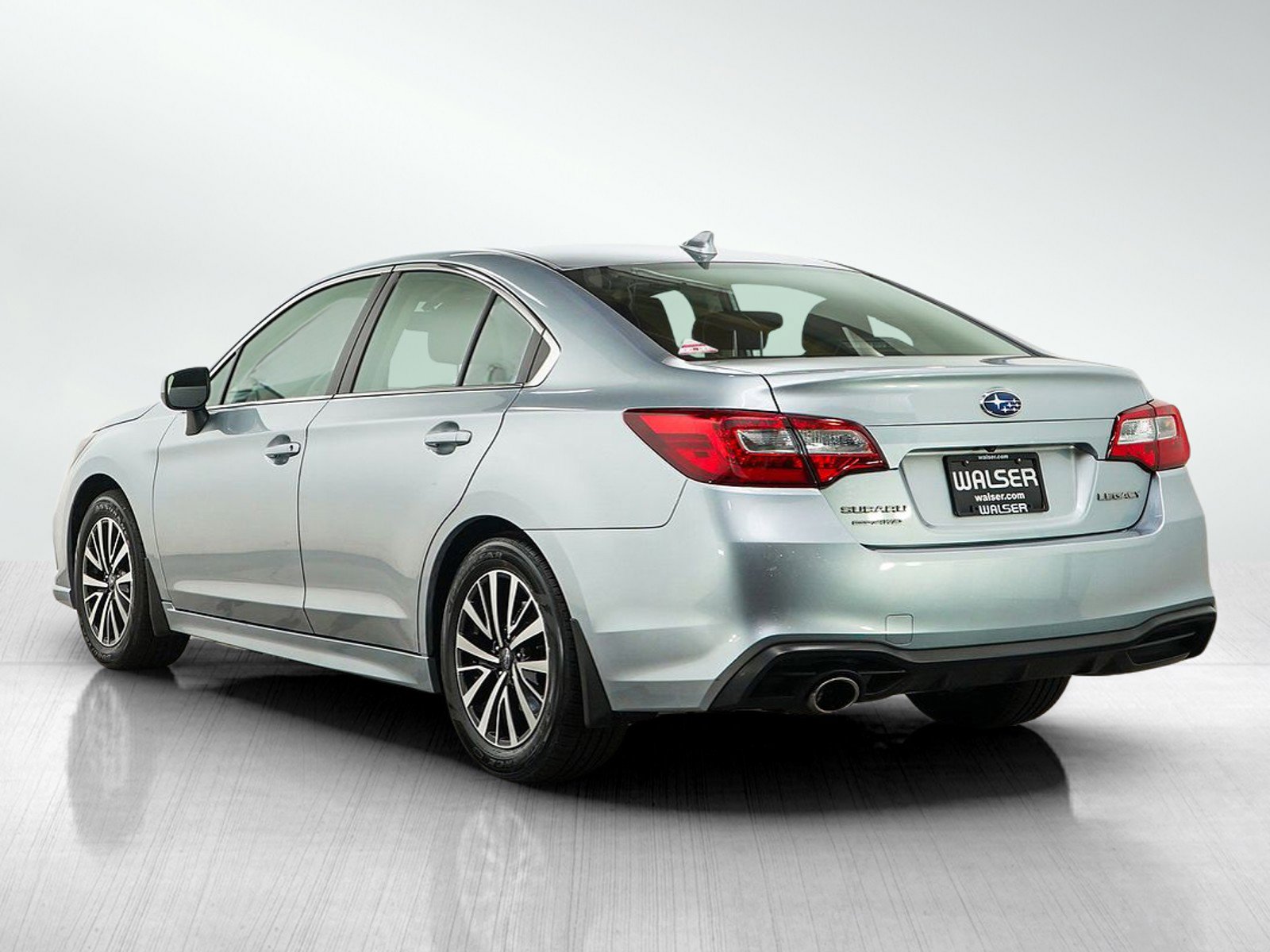 Used 2019 Subaru Legacy 2.5i Premium AWD/4WD image 3