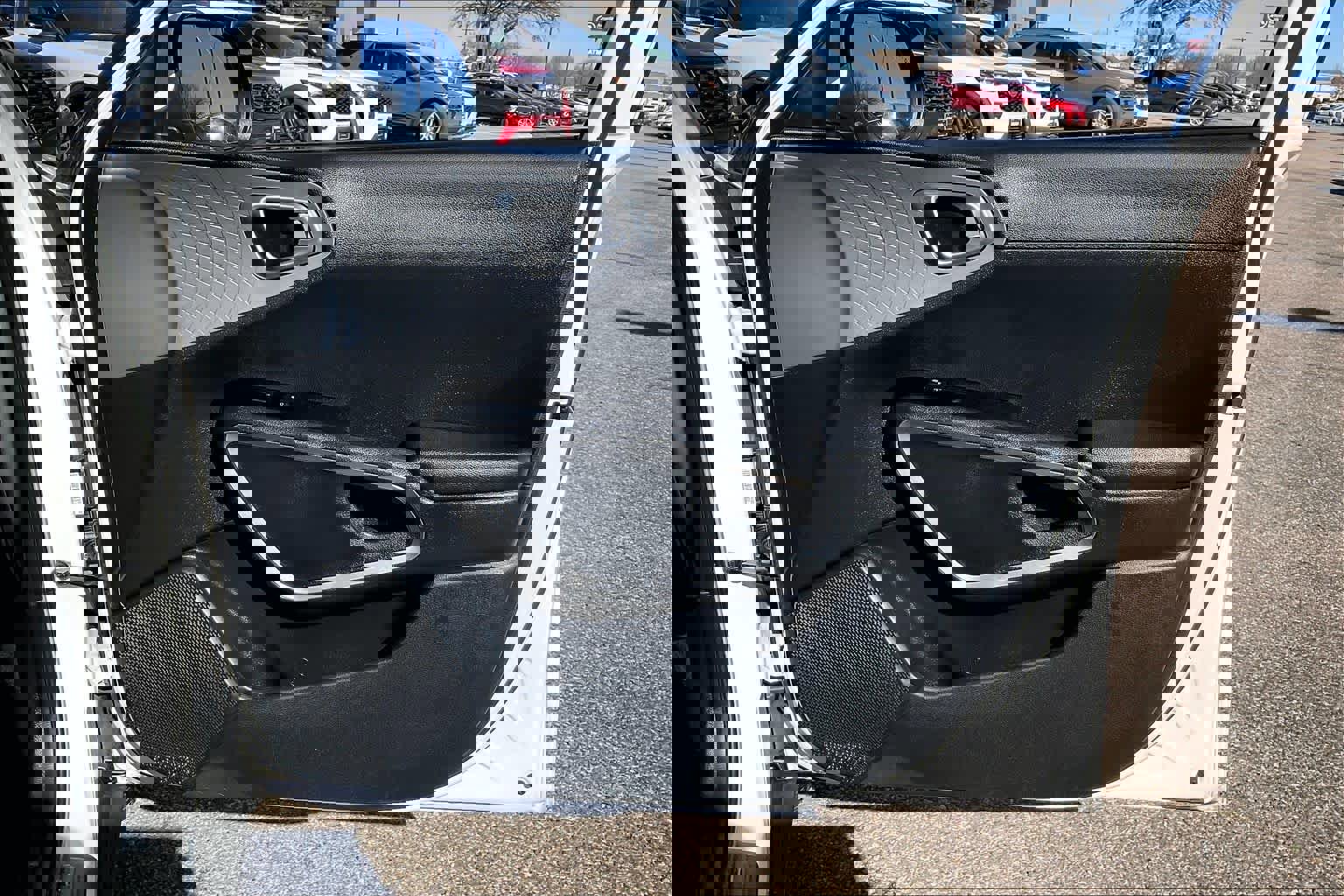 Used 2024 Kia Soul LX w/ Option Group 015 FWD image 22