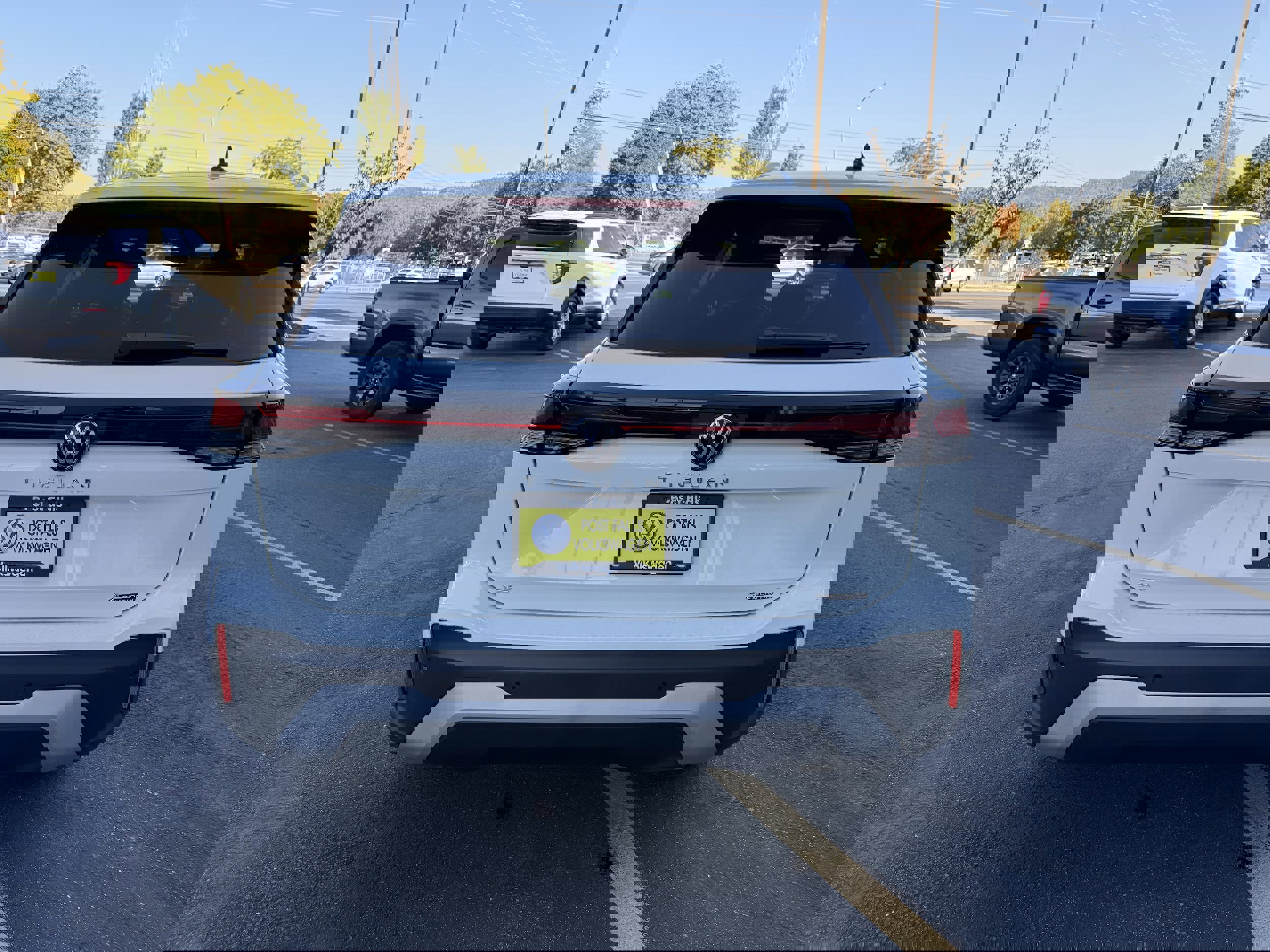 New 2025 Volkswagen Tiguan SE image 6