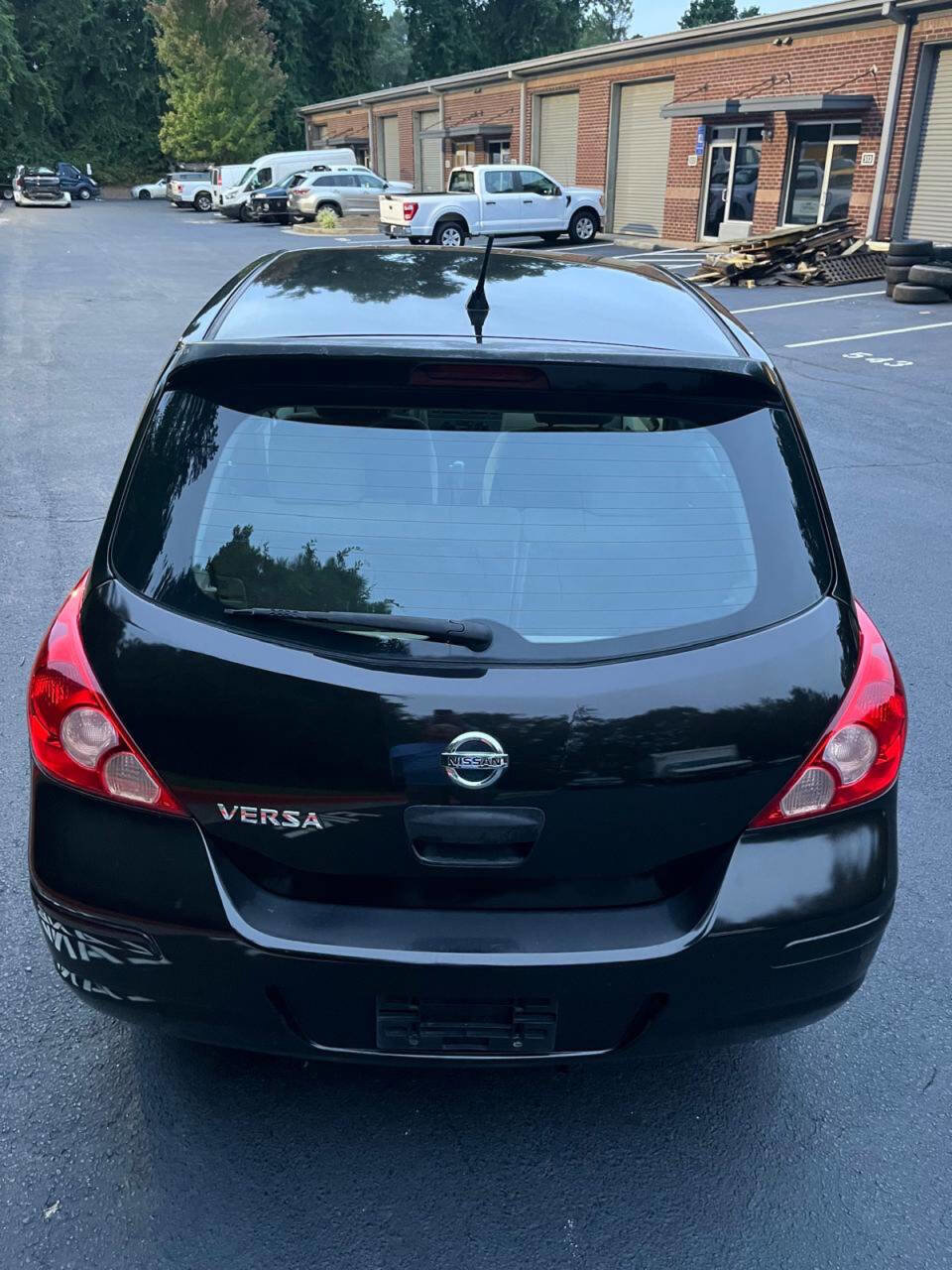 Used 2011 Nissan Versa 1.8 S w/ PWR Plus Pkg image 7