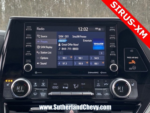 Used 2022 Toyota Highlander XLE image 28