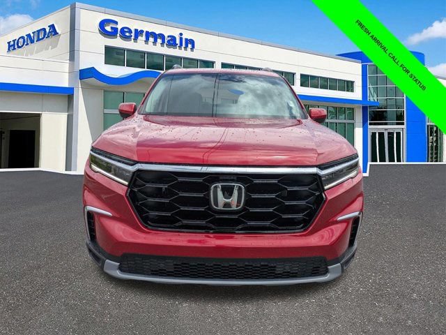 Used 2025 Honda Pilot Touring image 9