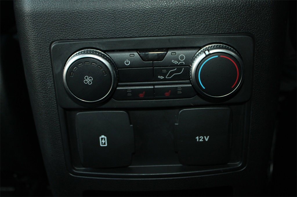 Used 2020 Ford Explorer XLT w/ Comfort Package image 17