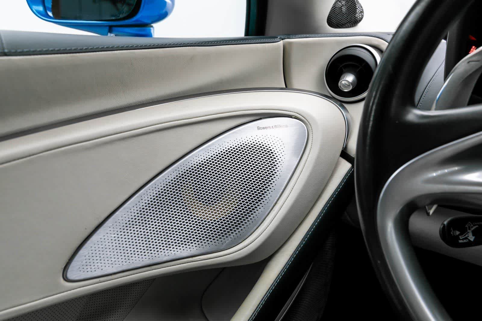 Used 2020 McLaren GT RWD image 21