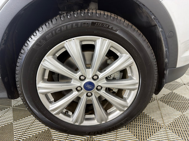 Used 2018 Ford Escape Titanium AWD/4WD image 13