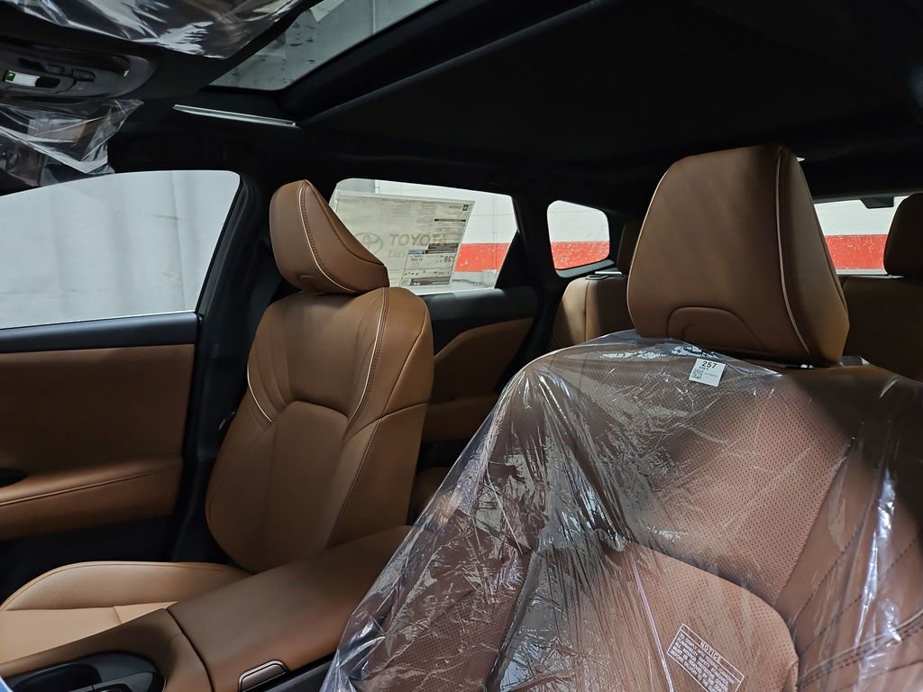 New 2025 Toyota Crown Signia image 13