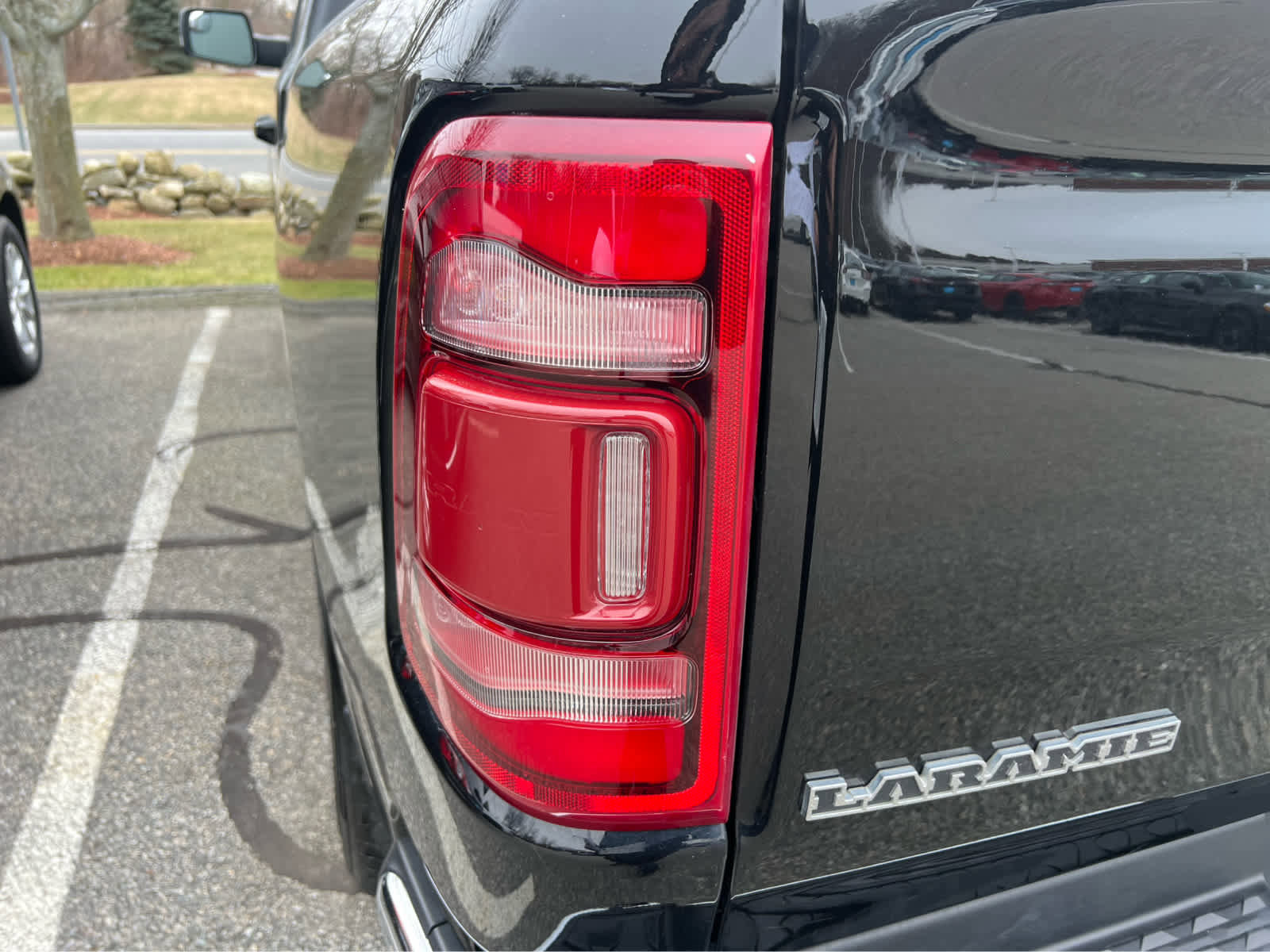 Used 2024 RAM 1500 Laramie image 8