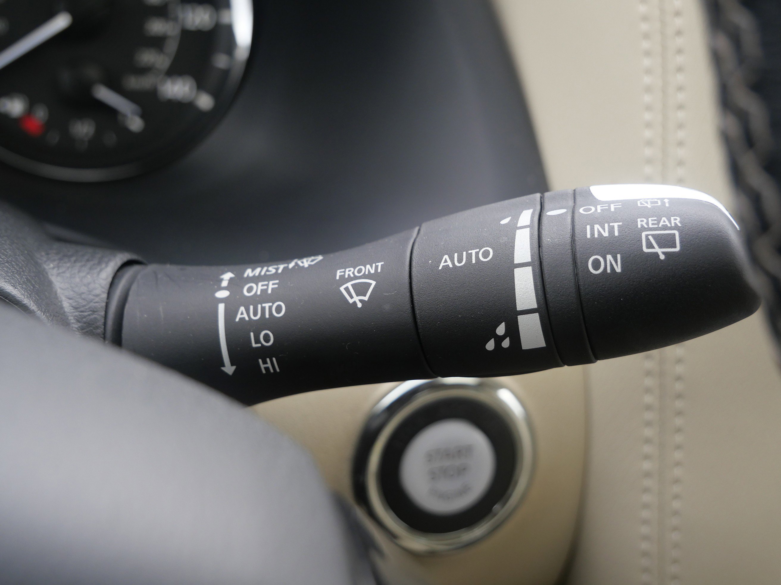 Used 2022 INFINITI QX80 Luxe w/ Cargo Package AWD/4WD image 31