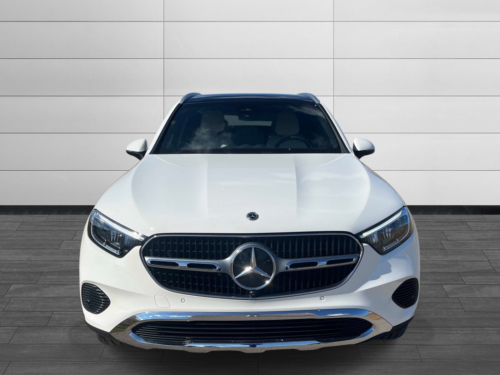 Certified 2025 Mercedes-Benz GLC 300 image 8