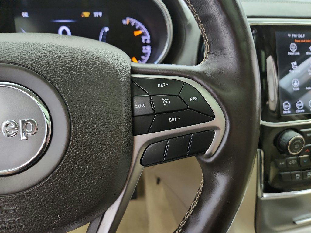 Used 2021 Jeep Grand Cherokee Overland AWD/4WD image 25