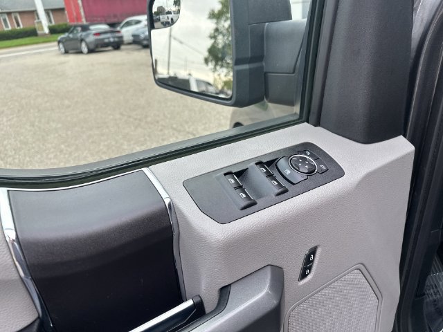 Used 2018 Ford F150 XLT AWD/4WD image 18
