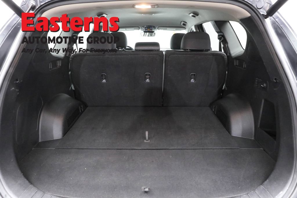 Used 2023 Hyundai Santa Fe SEL image 9