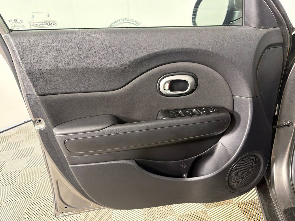 Used 2016 Kia Soul image 10