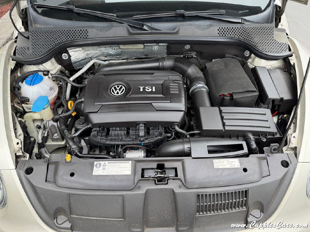 Used 2015 Volkswagen Beetle 1.8T FWD image 19