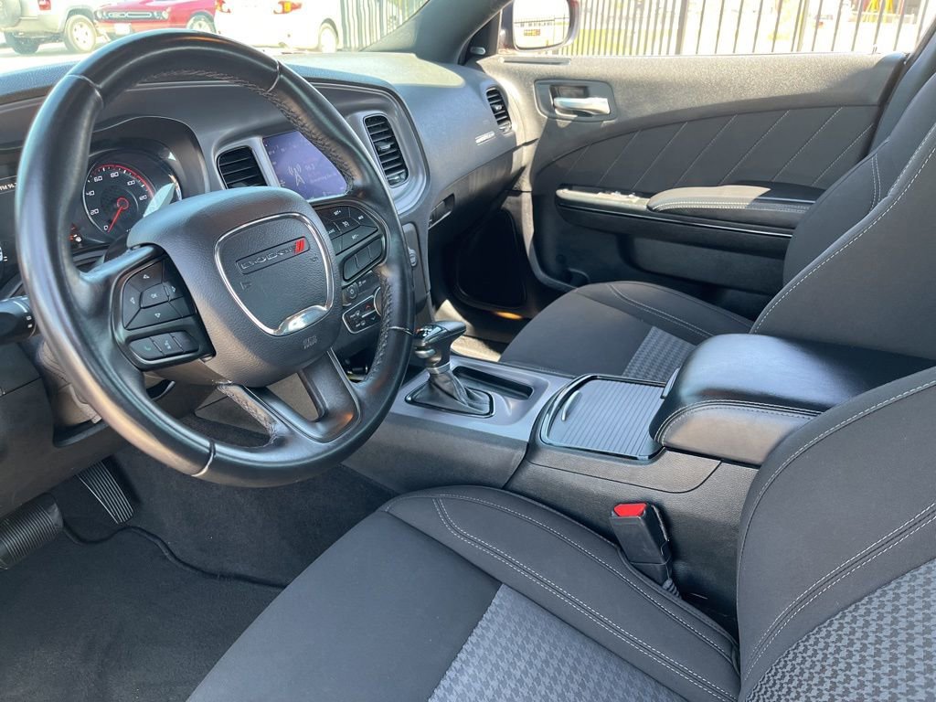 Used 2023 Dodge Charger SXT w/ Blacktop Package image 18