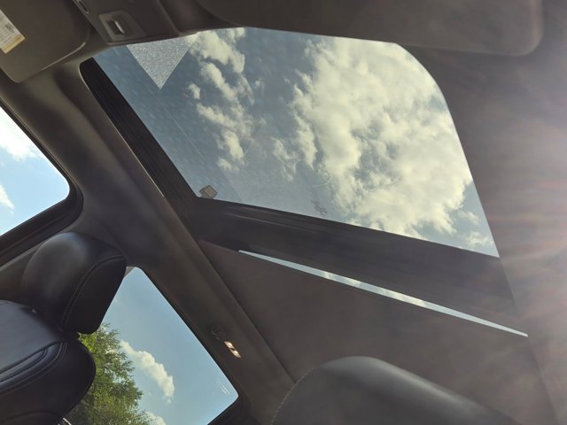 Used 2019 Ford F150 Lariat w/ Equipment Group 502A Luxury image 19