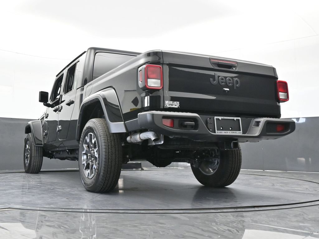 Used 2024 Jeep Gladiator Sport w/ Premium Package AWD/4WD image 58