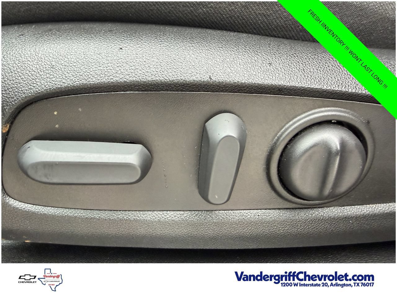 Used 2023 Chevrolet Traverse LT AWD/4WD image 25