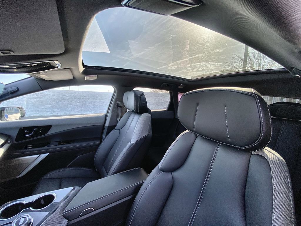 Used 2026 Cadillac Optiq Luxury 1 image 18