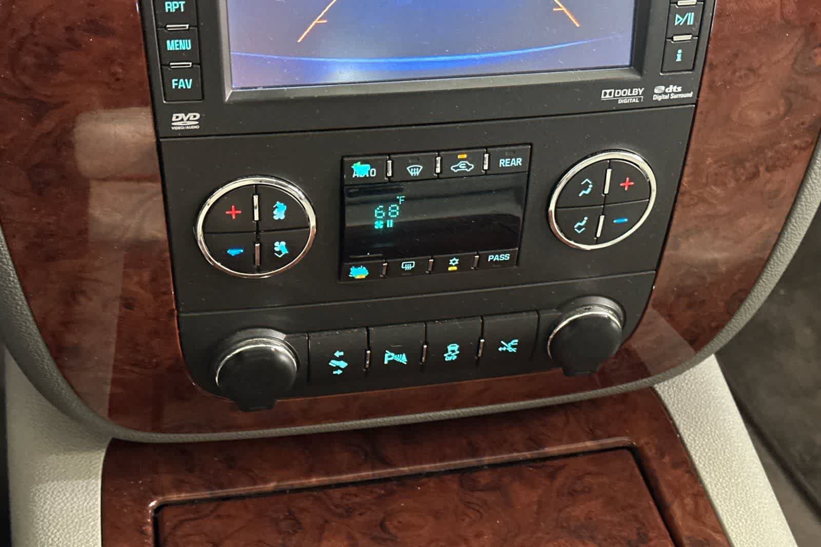Used 2012 Chevrolet Tahoe LTZ AWD/4WD image 21