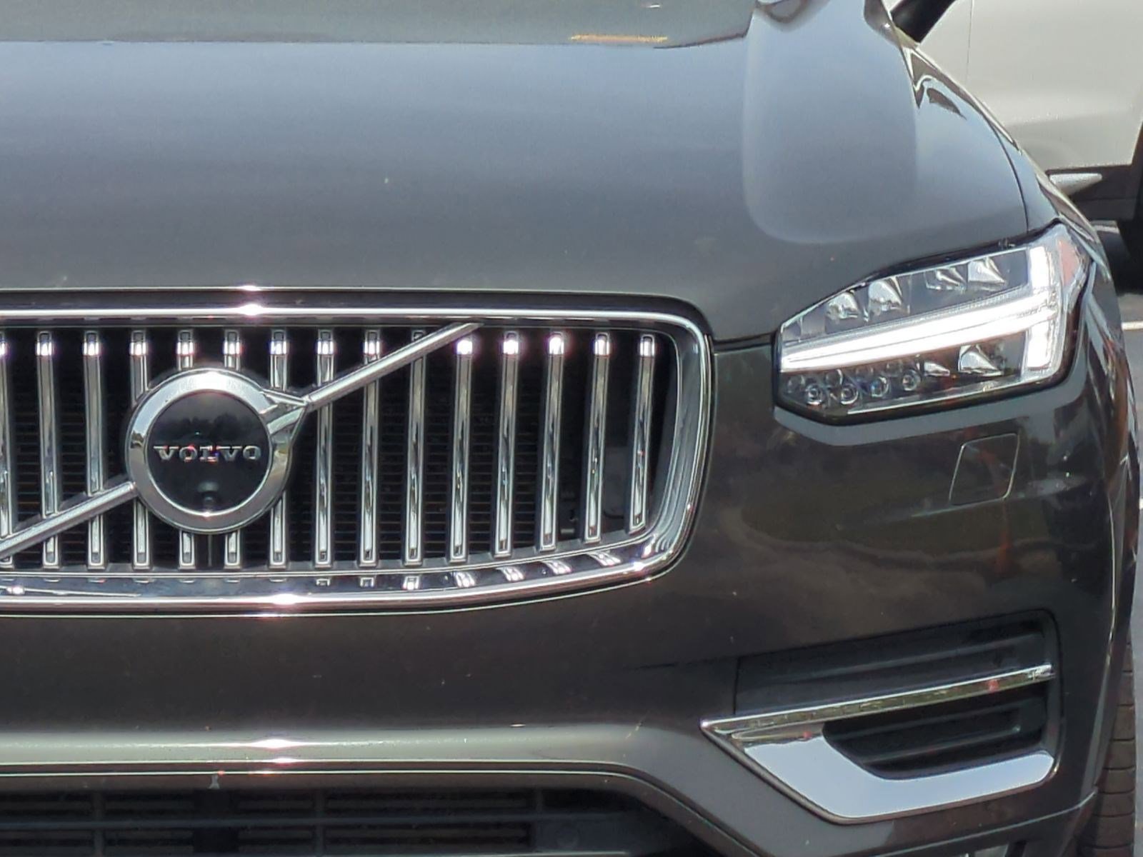 Used 2021 Volvo XC90 T6 Inscription w/ Lounge Package image 6