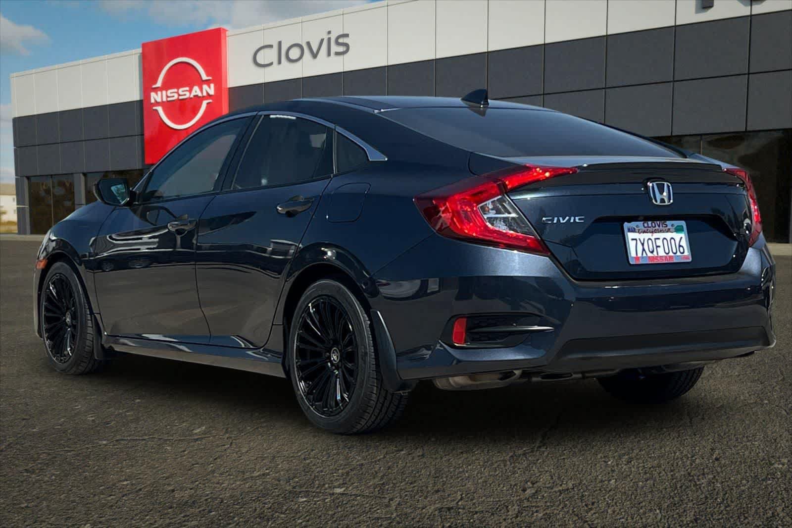 Used 2016 Honda Civic EX-T image 7