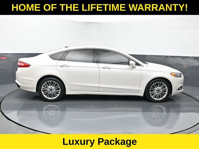 Used 2016 Ford Fusion SE w/ Equipment Group 202A AWD/4WD image 7