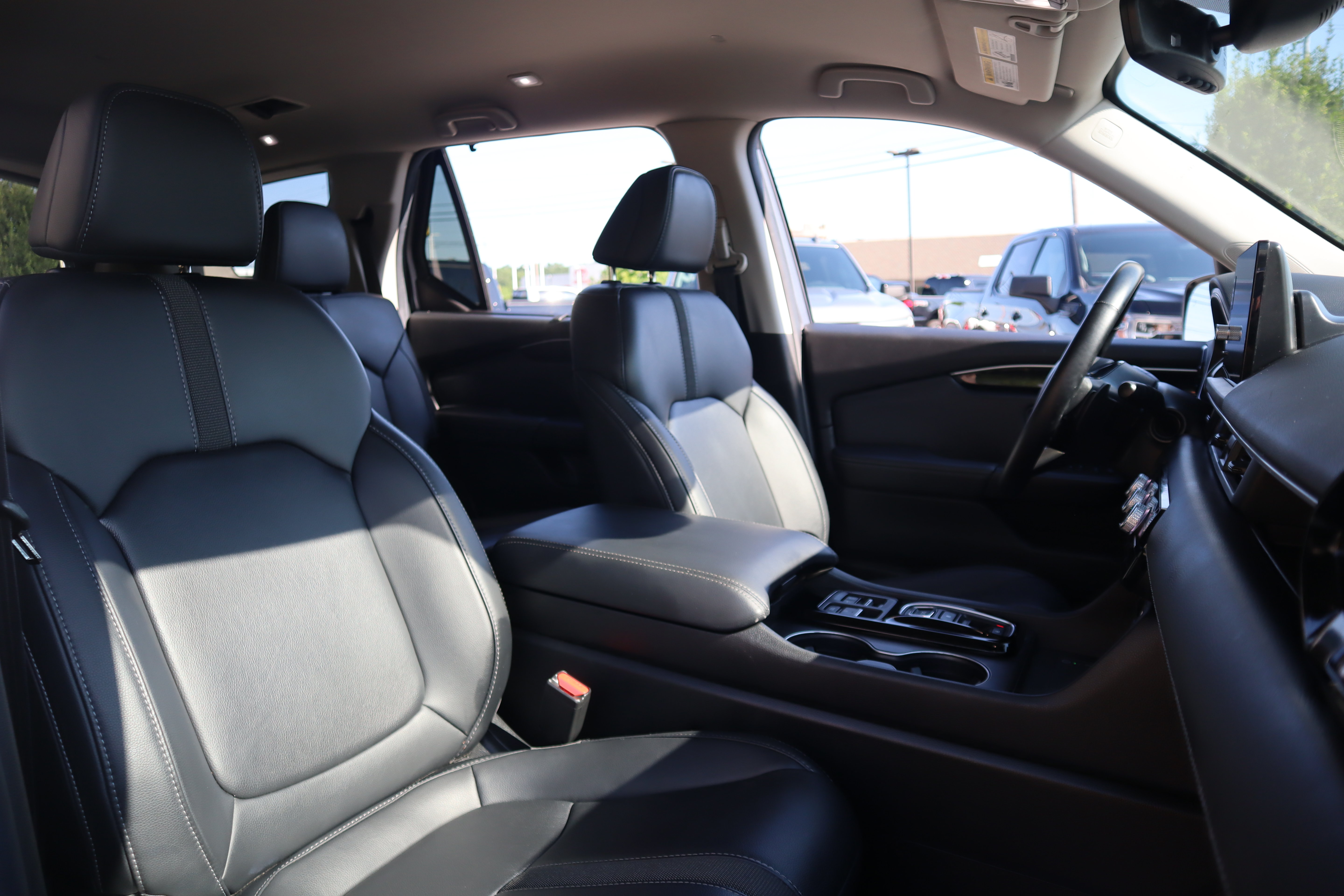 Used 2025 Honda Pilot EX-L image 29