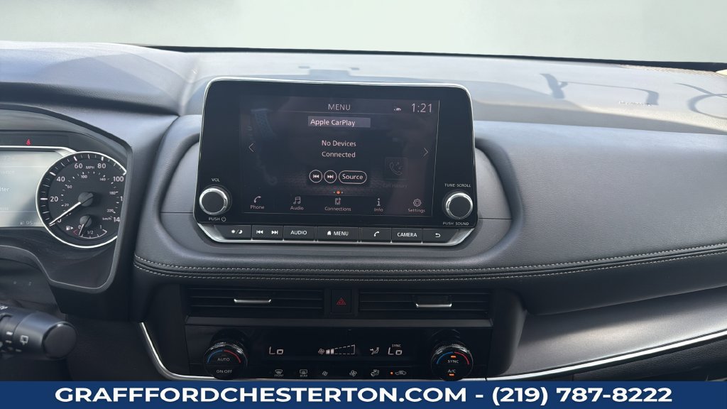 Used 2024 Nissan Rogue SV FWD image 18