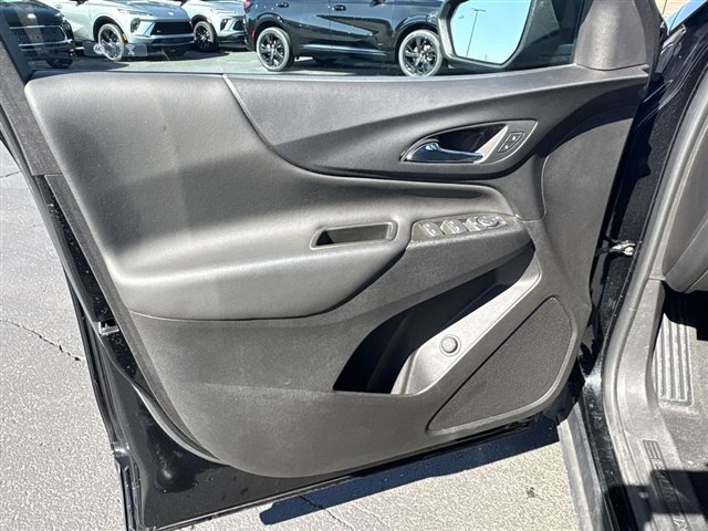 Certified 2024 Chevrolet Equinox LT w/ LPO, Floor Liner Package image 21