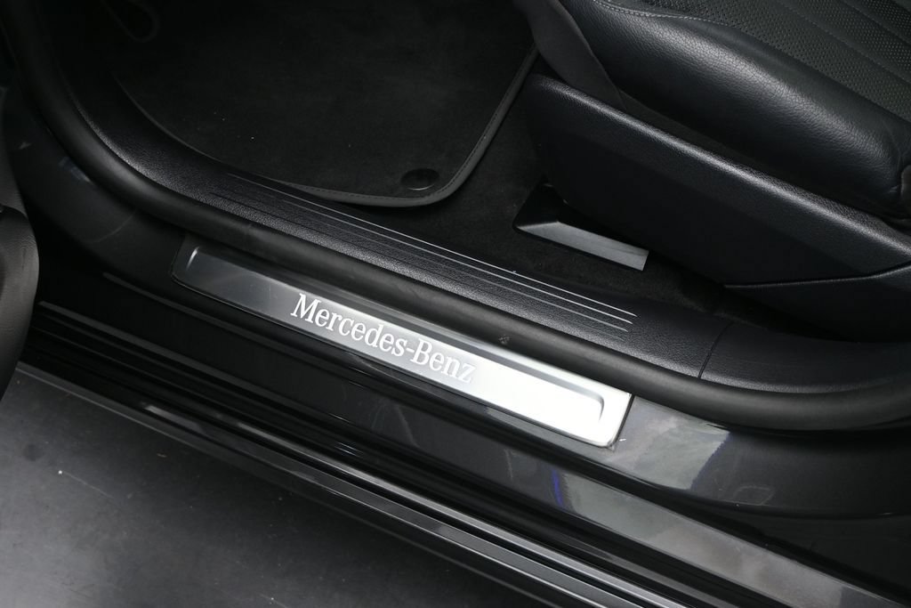 Used 2023 Mercedes-Benz EQS 450+ 4MATIC Sedan image 5